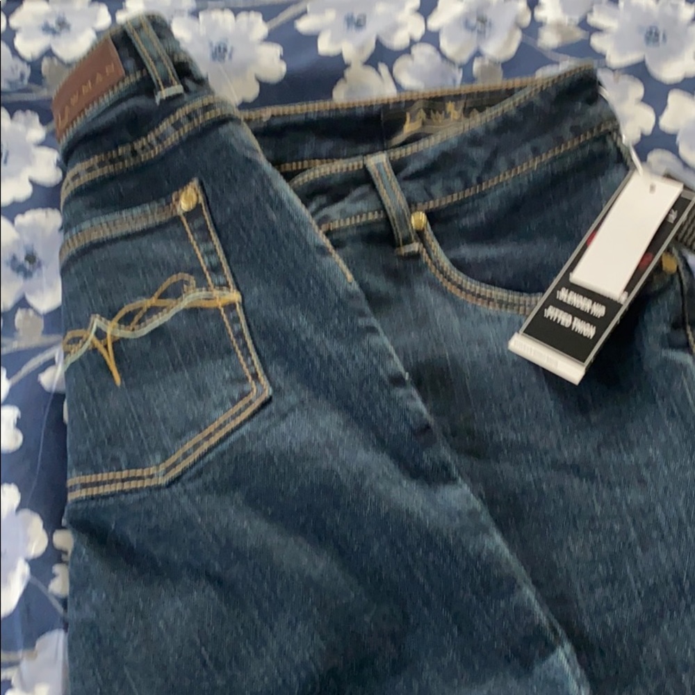 Size 7/8 low rise Lauren lawman jeans